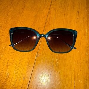 Elegant Teal Women's Sunglasses